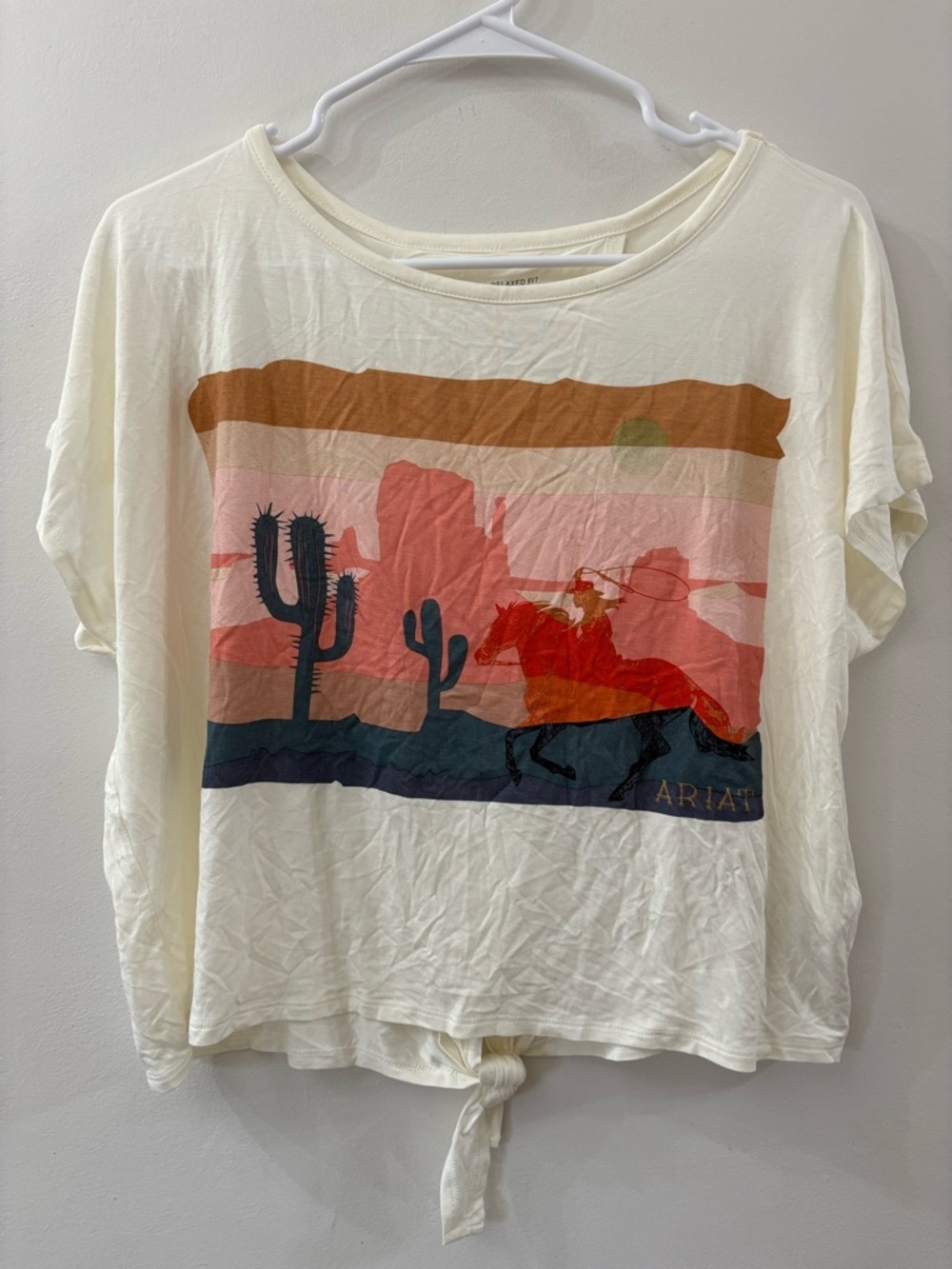 Ariat NWT Women's Cream Graphic Western Tee - Desert Sunset - medium